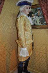 Costume