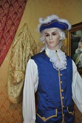 Costume