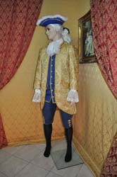 Costume