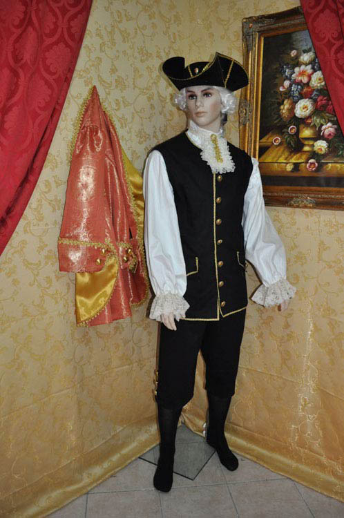 Costume