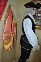 Costume