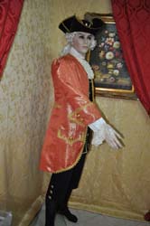 Costume