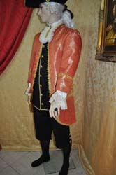 Costume