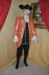 Costume