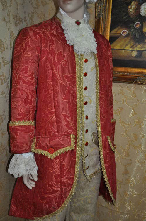 Costume