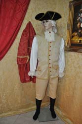 Costume