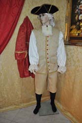 Costume