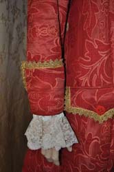 Costume