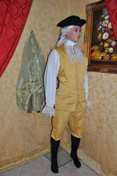 Costume
