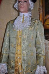 Costume