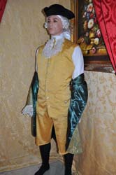 Costume