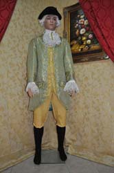 Costume