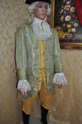 Costume
