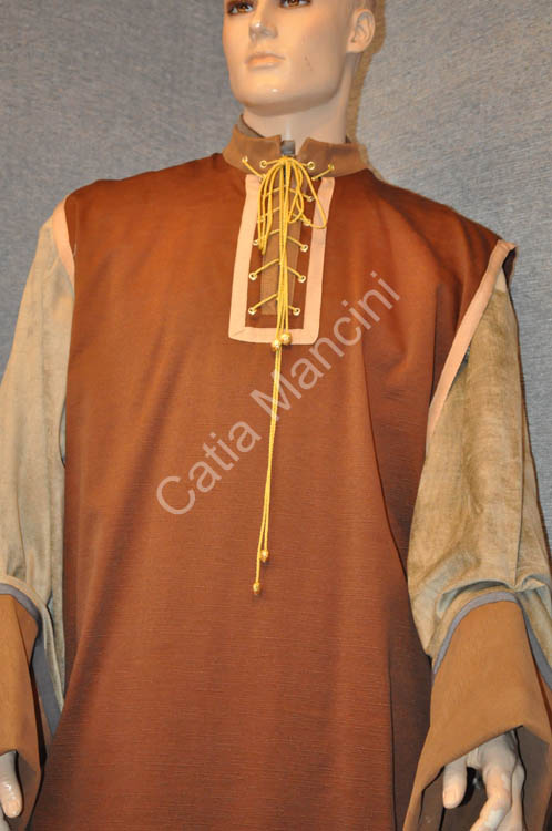 Abiti-medievali-cavalieri (3)