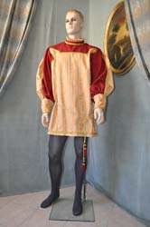 Abito-Uomo-del-Medioeva-1300