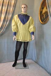 Vestito-uomo-del-medioevo