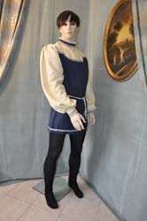 Costume-Maschile-nel-medioevo (11)