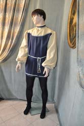 Costume-Maschile-nel-medioevo (6)