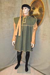 Vestito-Cavaliere-del-Medioevo