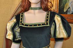Abito Femminile del Medioevo 1400 (15)